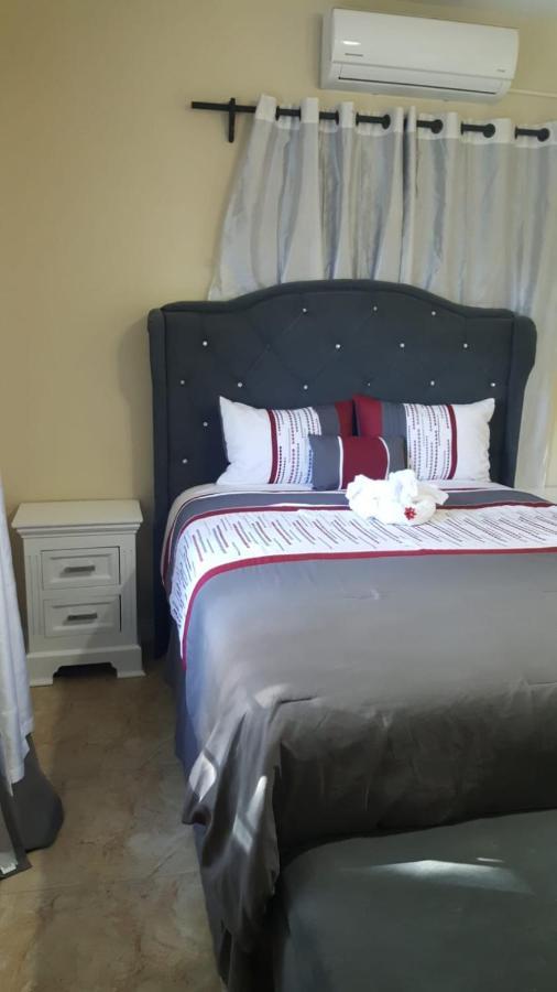 Hotel Red Hassell Manor Port Antonio Zewnętrze zdjęcie